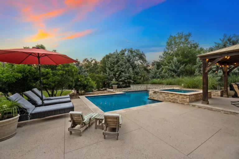 How-to-Choose-the-Right-Pool-for-Your-Home-A-Simple-Guide-scaled