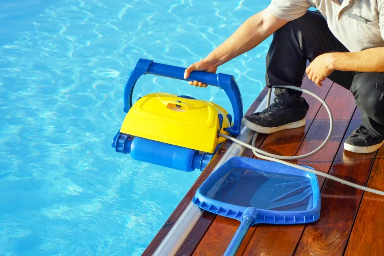 Understanding-the-Differences-Between-Suction-Robotic-Wireless-Robotic-and-JetVac-Pool-Cleaners