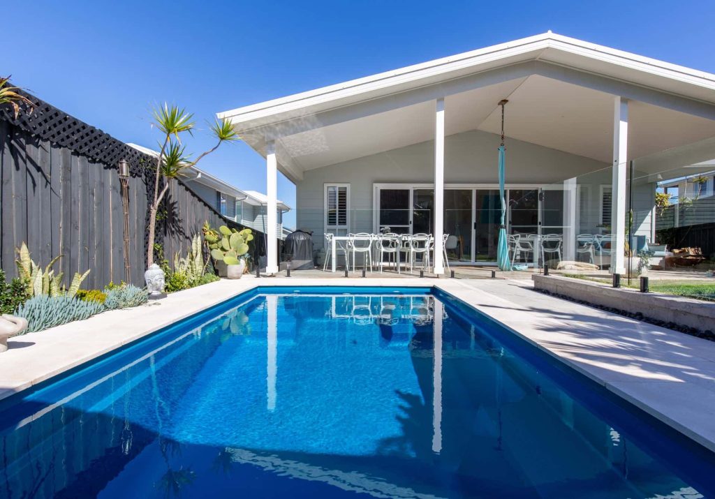 Tranquility Pools Nova 5 Teal Spice